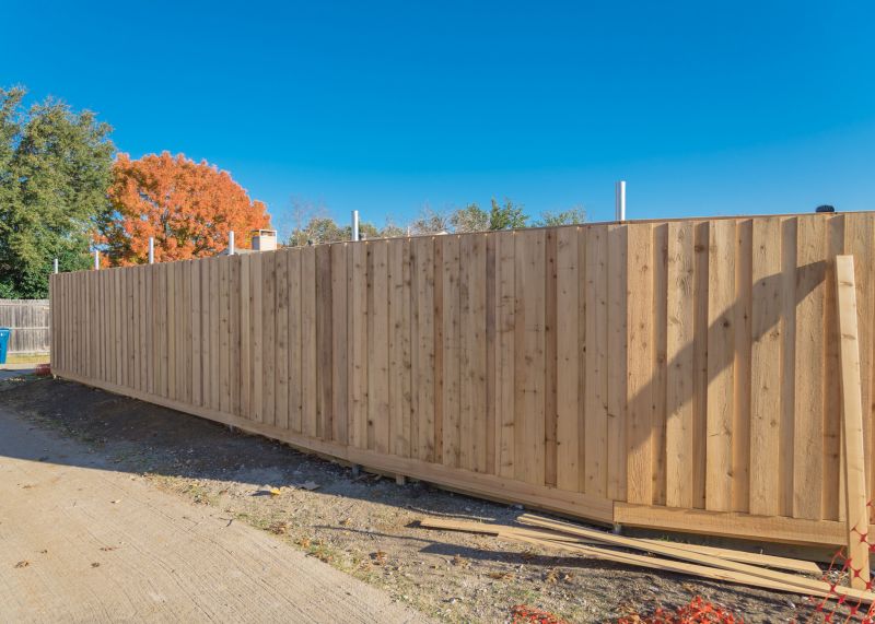 Plank Fence Installation in Pearland, TX