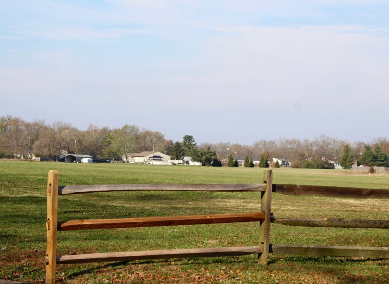 Rail Fence Construction in Pearland, TX