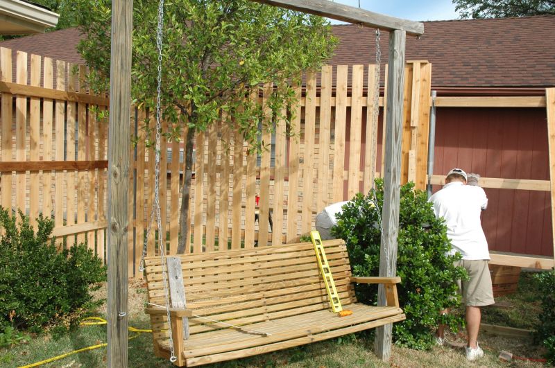 Wood Fence Construction in Pearland, TX